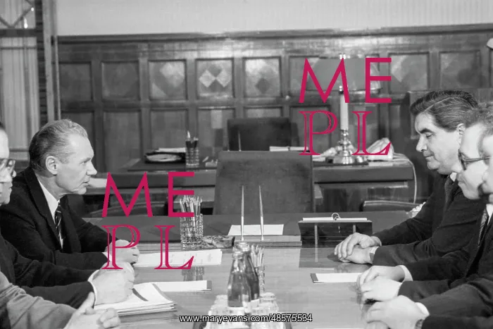: V. Gwiazd visiting USSR : V. Gwiazd visiting USSR