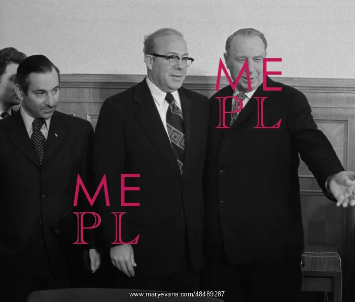 : V. Novikov meets George P. Shultz : V. Novikov meets George P. Shultz