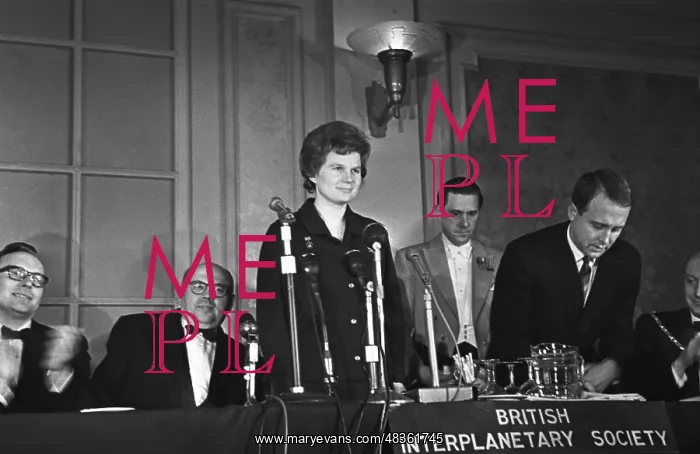 : V. Tereshkova on a visit to Great Britain : V. Tereshkova on a visit to Great Britain