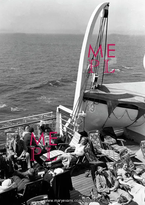 : Vacationers on a KdF ship : Vacationers on a KdF ship