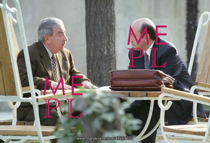 : Vacationing Prime Minister Primakov and Foreign : Vacationing Prime Minister Primakov and Foreign