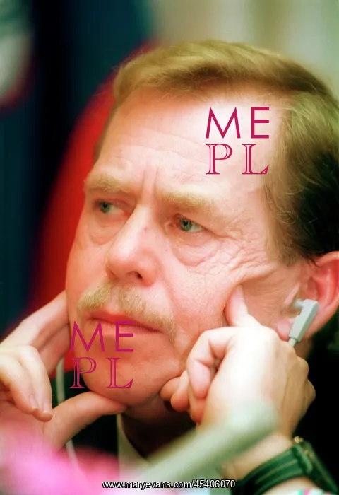  : Vaclav Havel - earphones