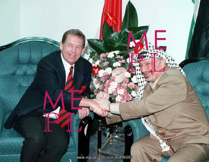 : Vaclav Havel - Yasser Arafat - handshake - Bethlehem : Vaclav Havel - Yasser Arafat - handshake - Bethlehem