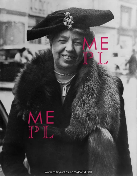  : VALUE!. Eleanor Roosevelt in New York City. 1940. (BSLOC_2013_5_214)