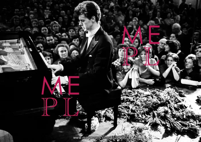 : Van Cliburn is the first foreigner to perform ? : Van Cliburn is the first foreigner to perform ?