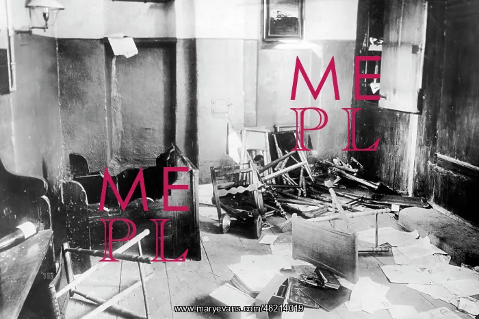 : Vandalized vestry in Goldap, 1915 : Vandalized vestry in Goldap, 1915