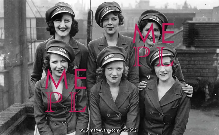 : The variety girls of the Vaudeville : The variety girls of the Vaudeville