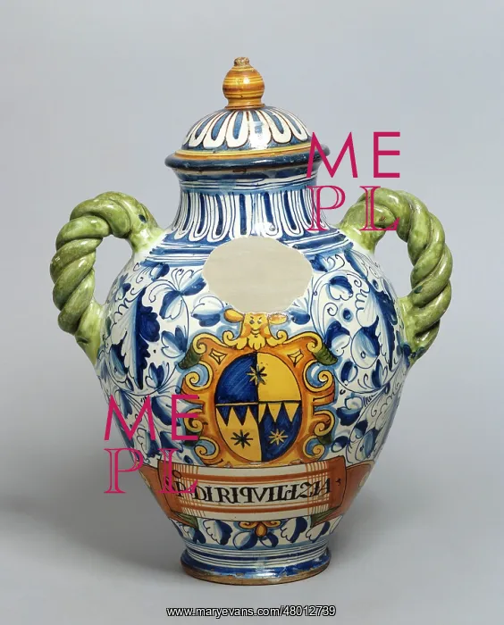 : Vase with two handles : Vase with two handles