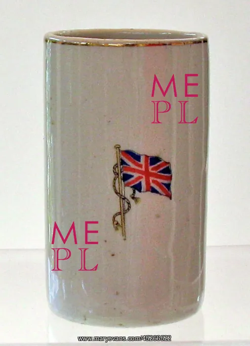 : Vase - Tommy plus flags : Vase - Tommy plus flags