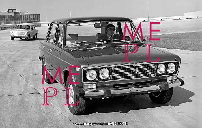 : VAZ-2106. TOGLIATTI, USSR. VAZ-2106 on test track. (ITAR-TASS / Yury Belozerov) : VAZ-2106. TOGLIATTI, USSR. VAZ-2106 on test track. (ITAR-TASS / Yury Belozerov)