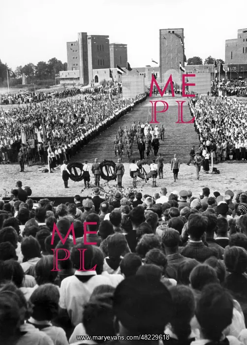 : VDA meeting at the Tannenberg Memorial, 1935 : VDA meeting at the Tannenberg Memorial, 1935