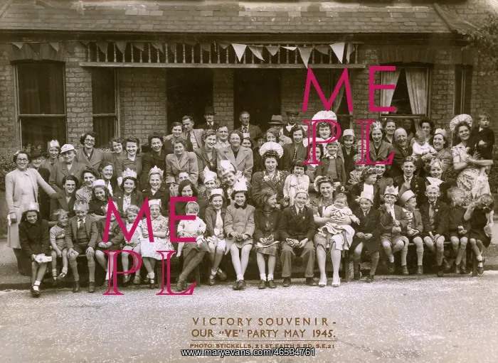  : VE Day Party - London