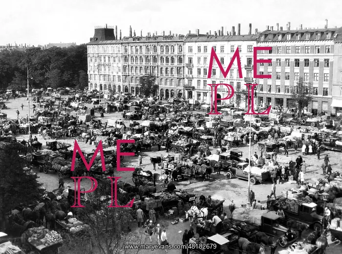 : Vegetable Market in Copenhagen, 1930 : Vegetable Market in Copenhagen, 1930