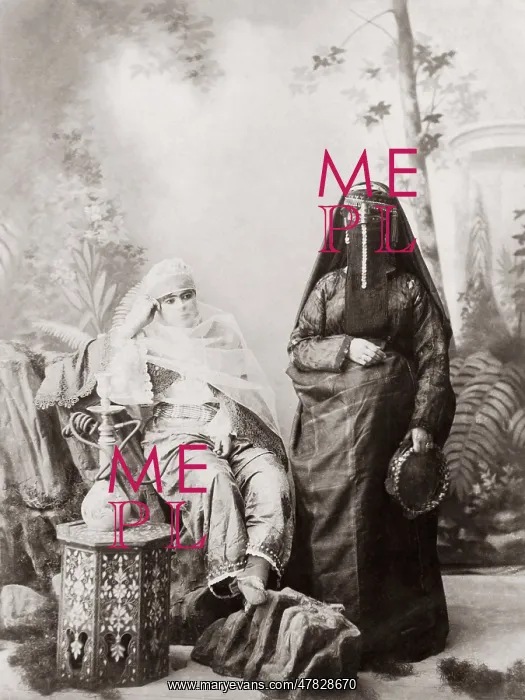  : Two veiled women hookah, Egypt, c.1890