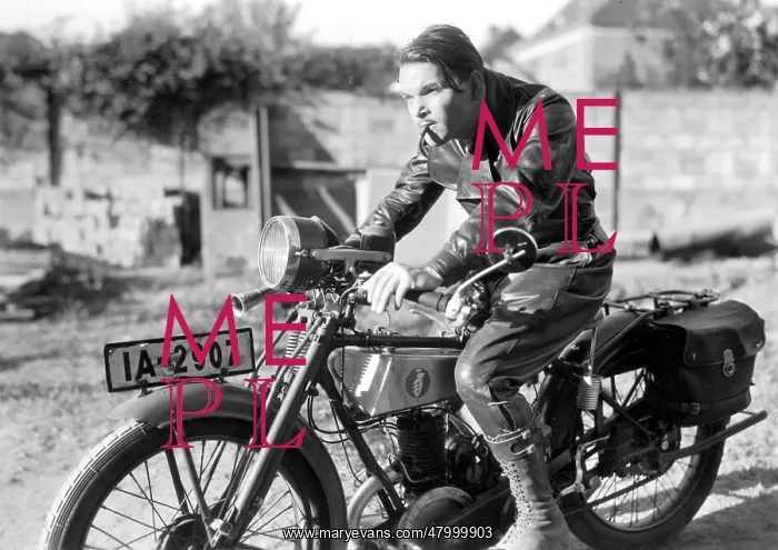 : Veit Harlan on motorcycle in Der Fall Brenken : Veit Harlan on motorcycle in Der Fall Brenken