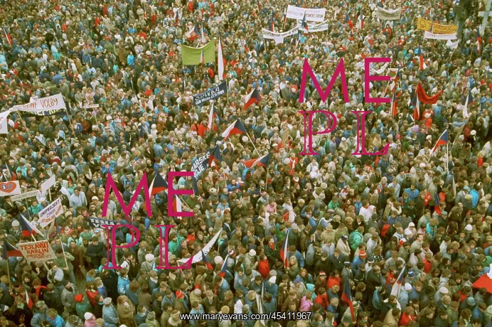 : Velvet Revolution - Demonstrations in Prague : Velvet Revolution - Demonstrations in Prague
