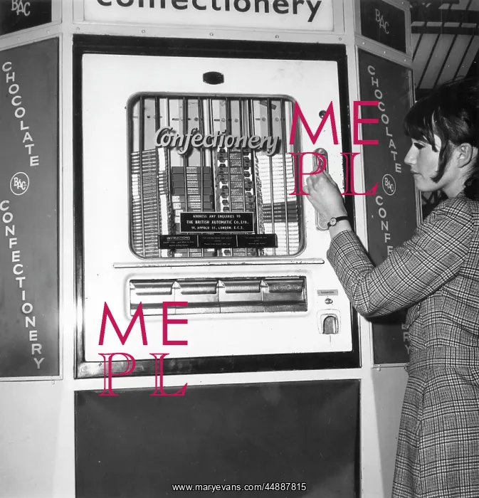 : VENDING MACHINE / CHOCOLAT : VENDING MACHINE / CHOCOLAT