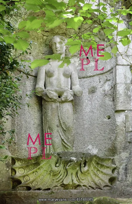 : Venus statue, Garden of Bomarzo, Bomarzo, Lazio, Italy : Venus statue, Garden of Bomarzo, Bomarzo, Lazio, Italy