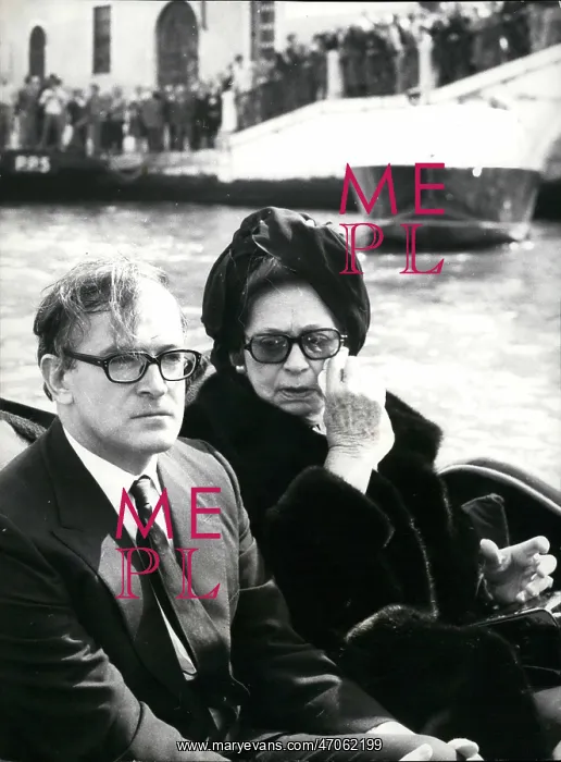 : Vera Stravinsky and Robert Craft, funeral of Igor Stravinsky : Vera Stravinsky and Robert Craft, funeral of Igor Stravinsky