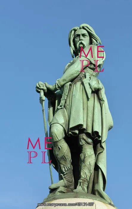  : Vercingetorix Monument, MuseoParc Alesia
