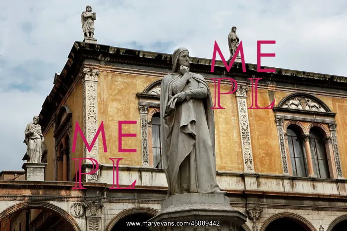 : Verona. Low angle view of Statue of Dante Alighieri, 1865, by Ugo Zannoni, (1836-1919) : Verona. Low angle view of Statue of Dante Alighieri, 1865, by Ugo Zannoni, (1836-1919)
