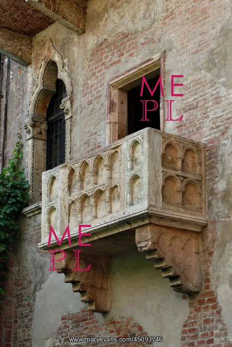 : Verona. Detail of balcony, 1930s, Juliet's House, 14th century, Verona, Italy : Verona. Detail of balcony, 1930s, Juliet's House, 14th century, Verona, Italy