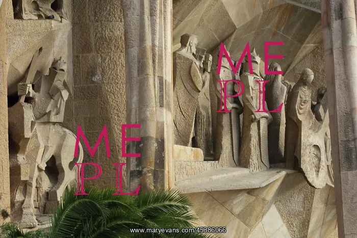 : Veronica group, Passion facade, Sagrada Familia, Barcelona : Veronica group, Passion facade, Sagrada Familia, Barcelona