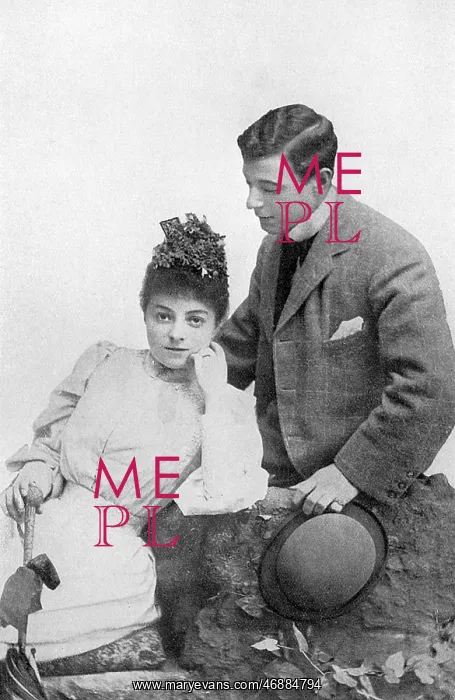: Vesta Tilley and her husband, Walter de Frece : Vesta Tilley and her husband, Walter de Frece