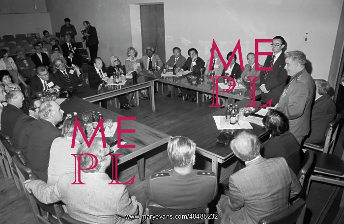 : Veterans of Great Patriotic War Meet With Group : Veterans of Great Patriotic War Meet With Group