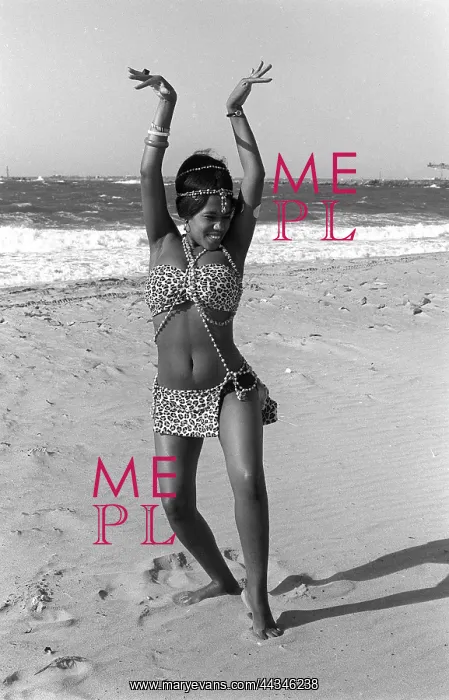 : Viccie Mhlongo : Viccie Mhlongo