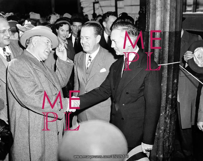 : Vice President-elect Alben W. Barkley (l) ? : Vice President-elect Alben W. Barkley (l) ?