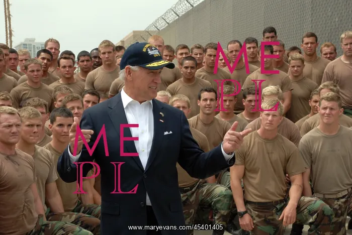 : Vice President Joe Biden meets with Basic Underwater : Vice President Joe Biden meets with Basic Underwater