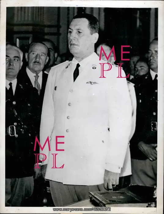 : Vice President Peron of Argentina resigns, Buenos Aires : Vice President Peron of Argentina resigns, Buenos Aires