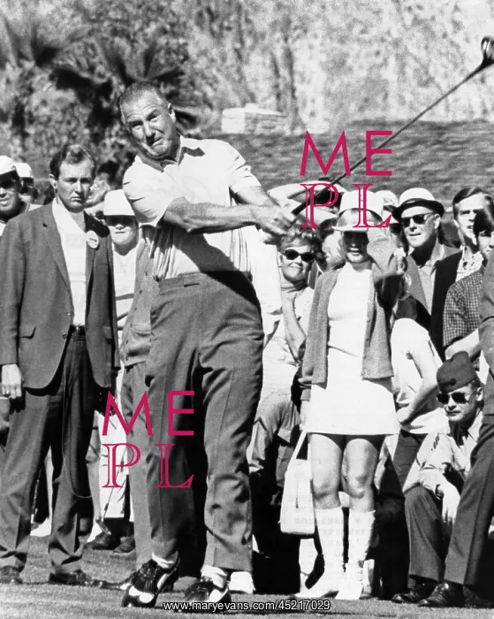 : Vice President Spiro Agnew golfing at Palms ? : Vice President Spiro Agnew golfing at Palms ?