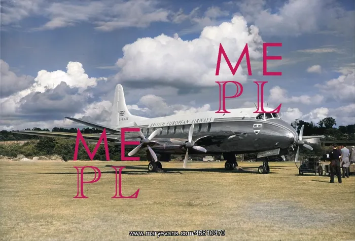 : Vickers 700 Viscount (forward view, on the ground) of B? : Vickers 700 Viscount (forward view, on the ground) of B?