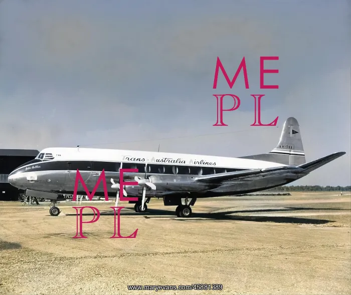 : Vickers 720 Viscount (forward view, on the ground) of T? : Vickers 720 Viscount (forward view, on the ground) of T?