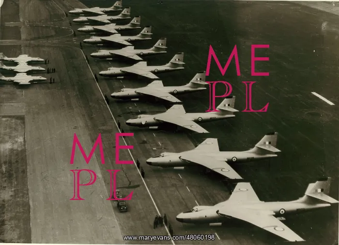 : Ten Vickers Valiant B1s of No 138 Squadron : Ten Vickers Valiant B1s of No 138 Squadron