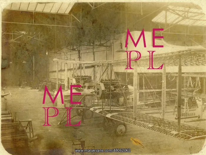 : Vickers Vimy under construction at Weybridge : Vickers Vimy under construction at Weybridge