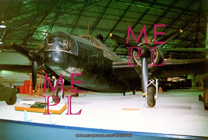 : Vickers Wellington T.10 9210M / MF628 : Vickers Wellington T.10 9210M / MF628