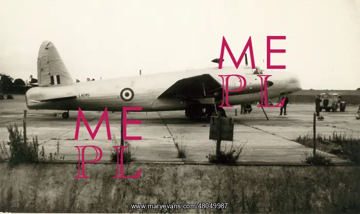 : Vickers Wellington TX LN715 : Vickers Wellington TX LN715
