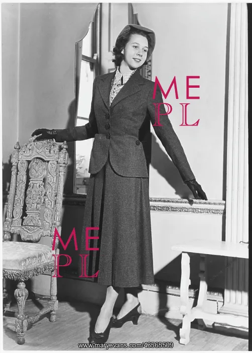 : VICTOR STIEBEL SUIT : VICTOR STIEBEL SUIT