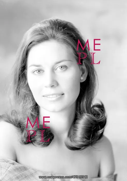  : Victoria Hadfield Jones