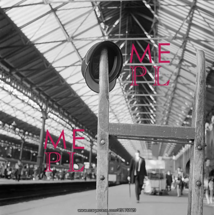 : Victoria Station, London : Victoria Station, London