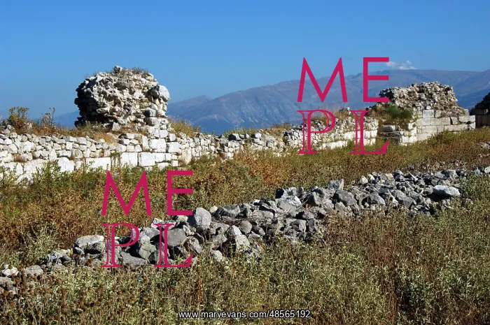 : Victorinus wall. Late IV century A.C. Byllis Ruins. Republi : Victorinus wall. Late IV century A.C. Byllis Ruins. Republi