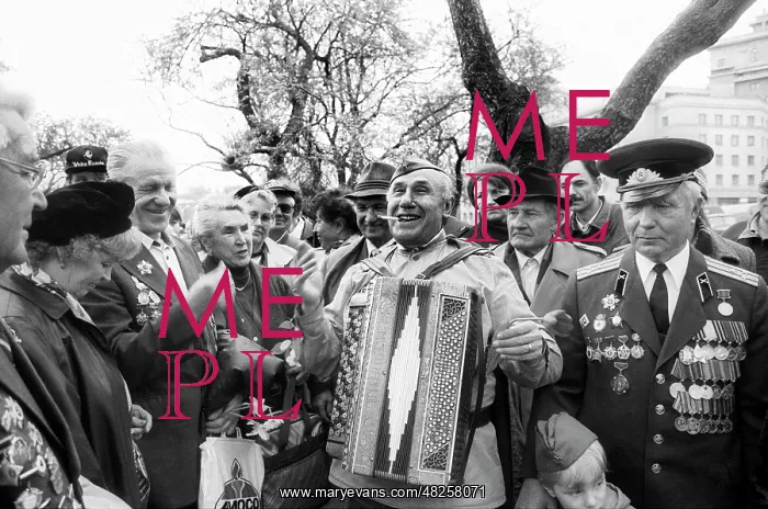 : Victory Day in Moscow, 1994 : Victory Day in Moscow, 1994