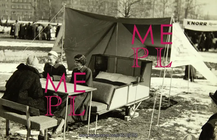 : Vienna 2: Mobile trailer with camping camp : Vienna 2: Mobile trailer with camping camp