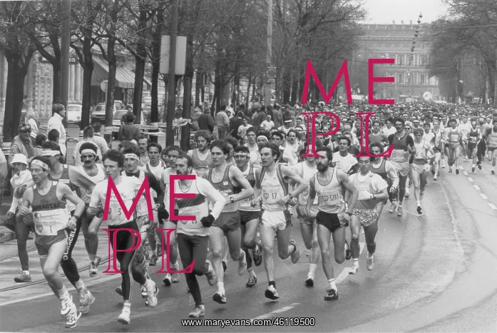 : Vienna City Marathon. The runners after the : Vienna City Marathon. The runners after the
