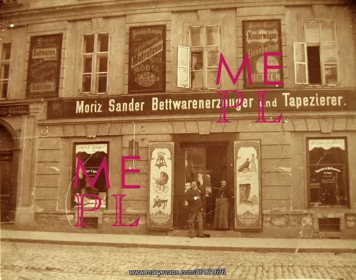 : Vienna: Moriz Sander - bedding producer : Vienna: Moriz Sander - bedding producer