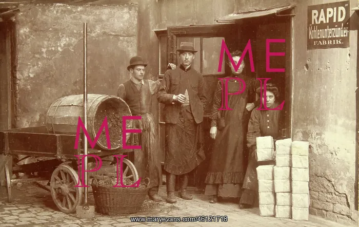 : Vienna: Shop for coals and lighter - Four : Vienna: Shop for coals and lighter - Four