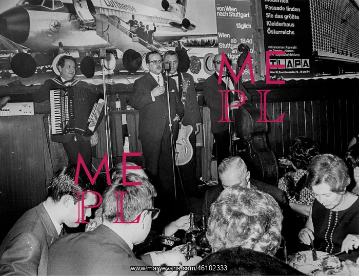 : Viennese Cabaret-trio - The 3 Spitzbuben. Helmut : Viennese Cabaret-trio - The 3 Spitzbuben. Helmut